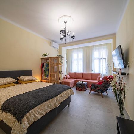 Apartament Sunlit Artist Studio Belgrad Zewnętrze zdjęcie